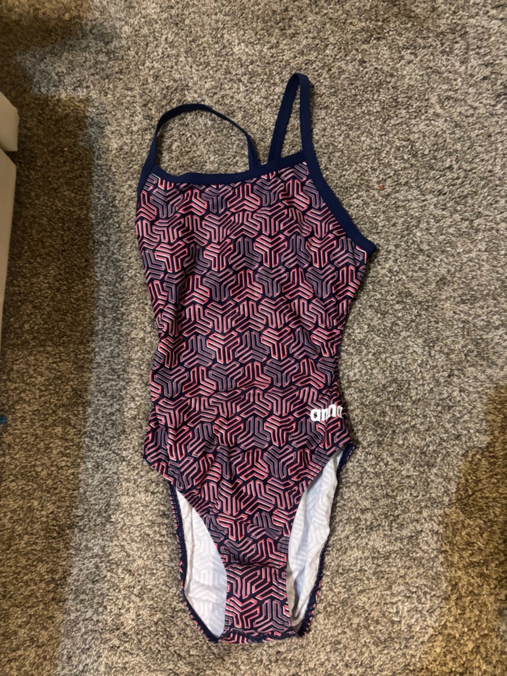Arenas ESCAPE CHALLENGE BACK training suit